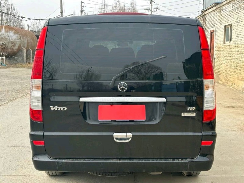 郑州15年奔驰威霆5