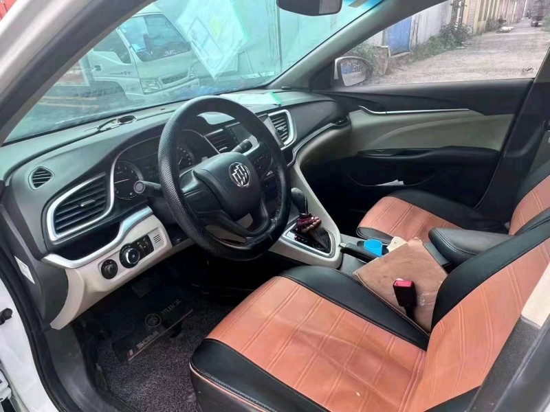 石家庄19年别克英朗2