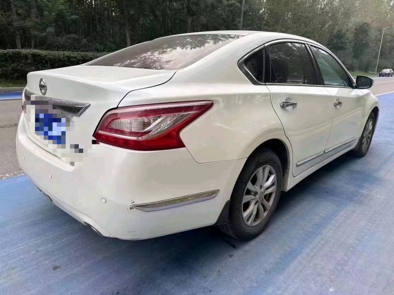 济南13年日产天籁7