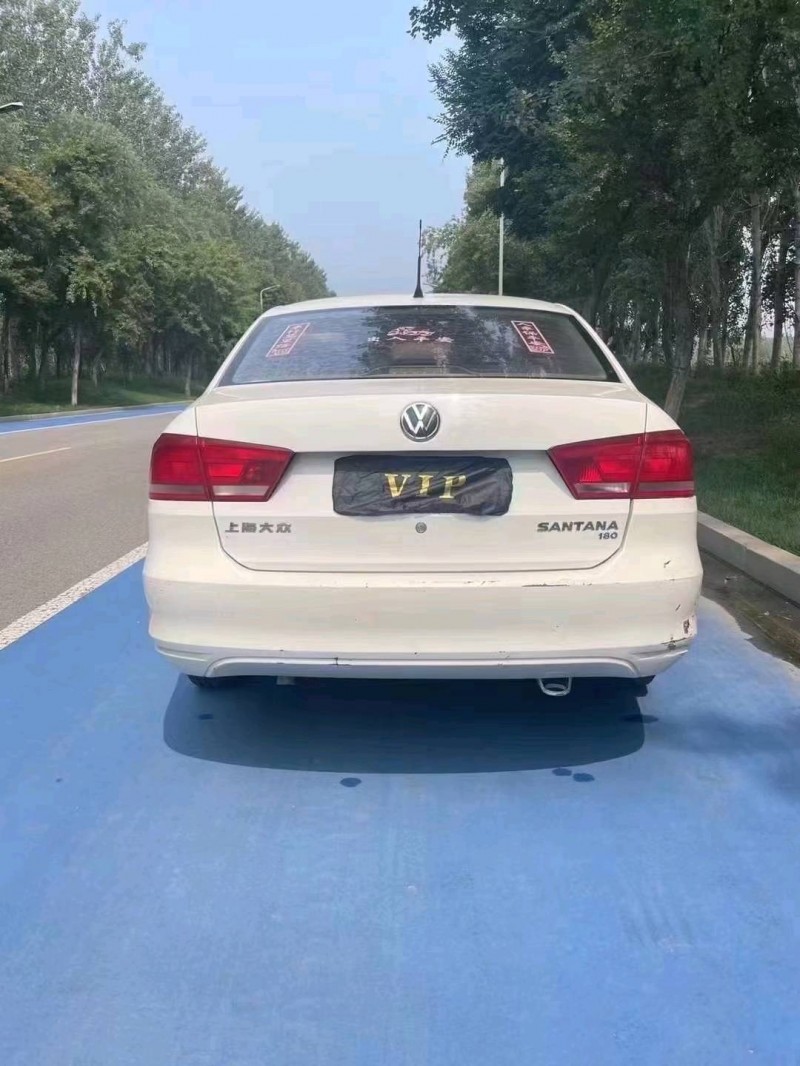 济南17年大众桑塔纳9