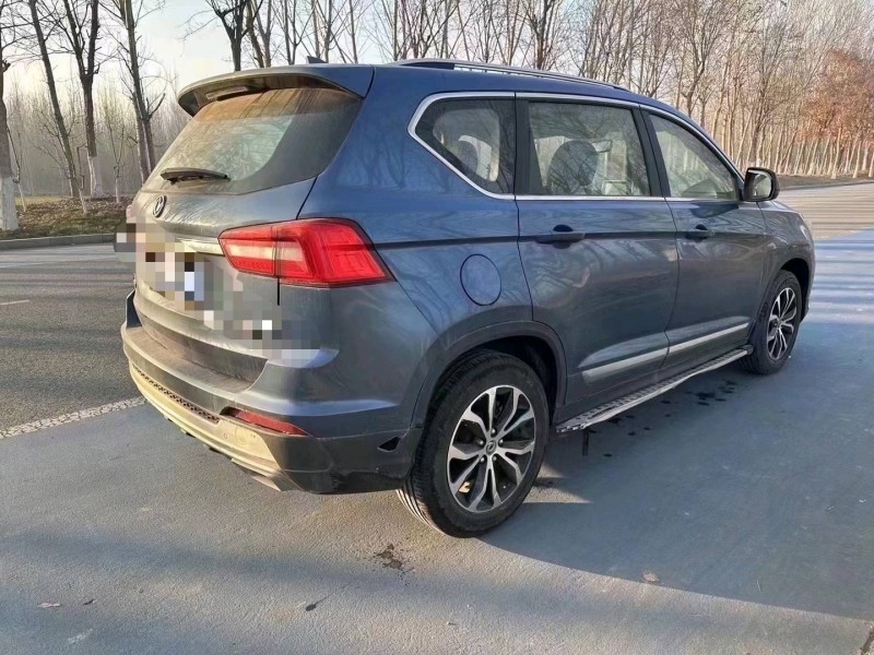 济南17年东风景逸6