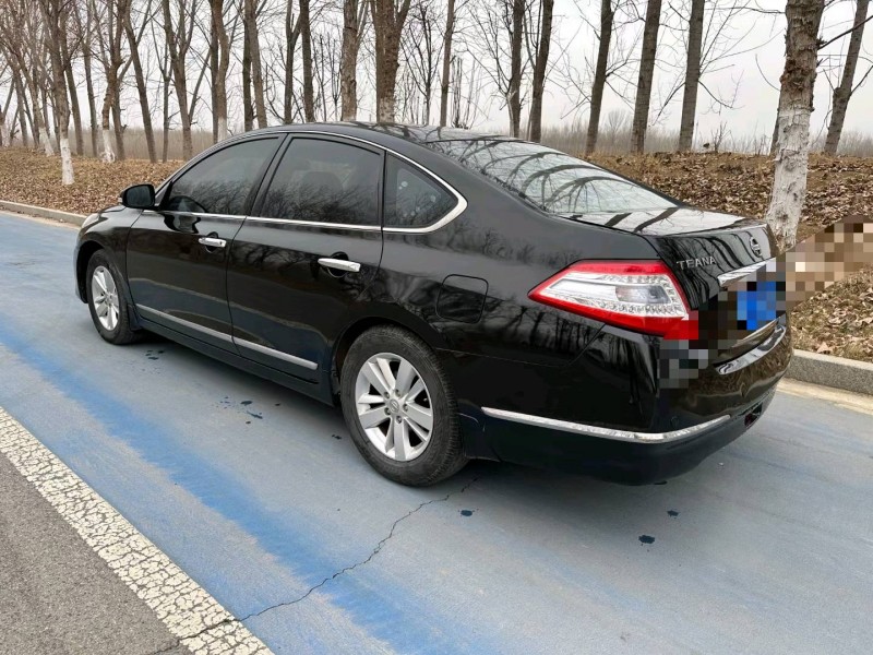 济南12年日产天籁7