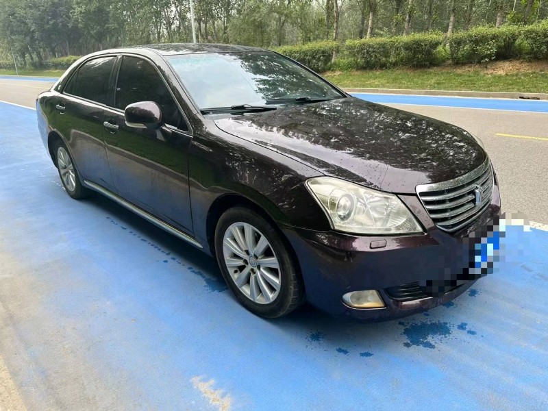 济南10年丰田皇冠3