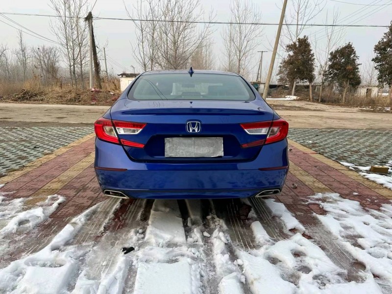 徐州18年本田雅阁9