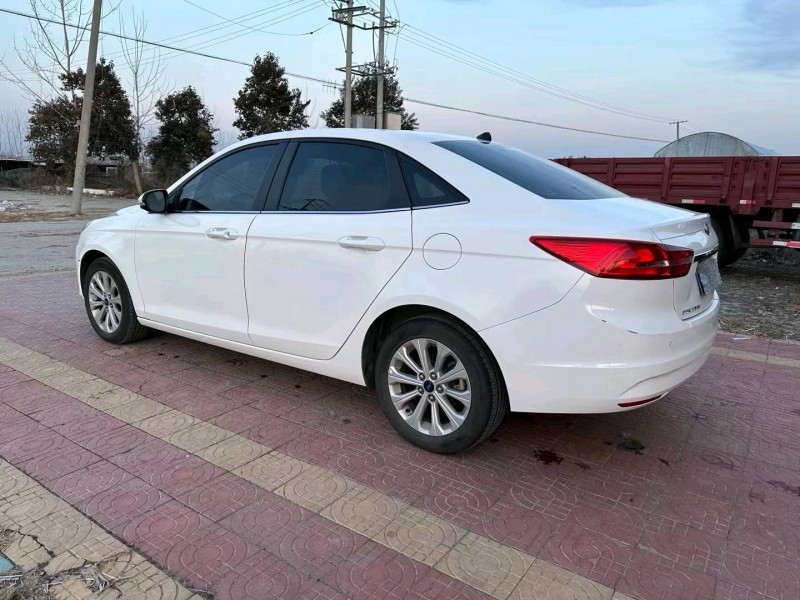 徐州18年福特福睿斯8