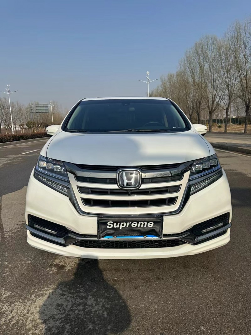 济宁21年本田艾力绅1