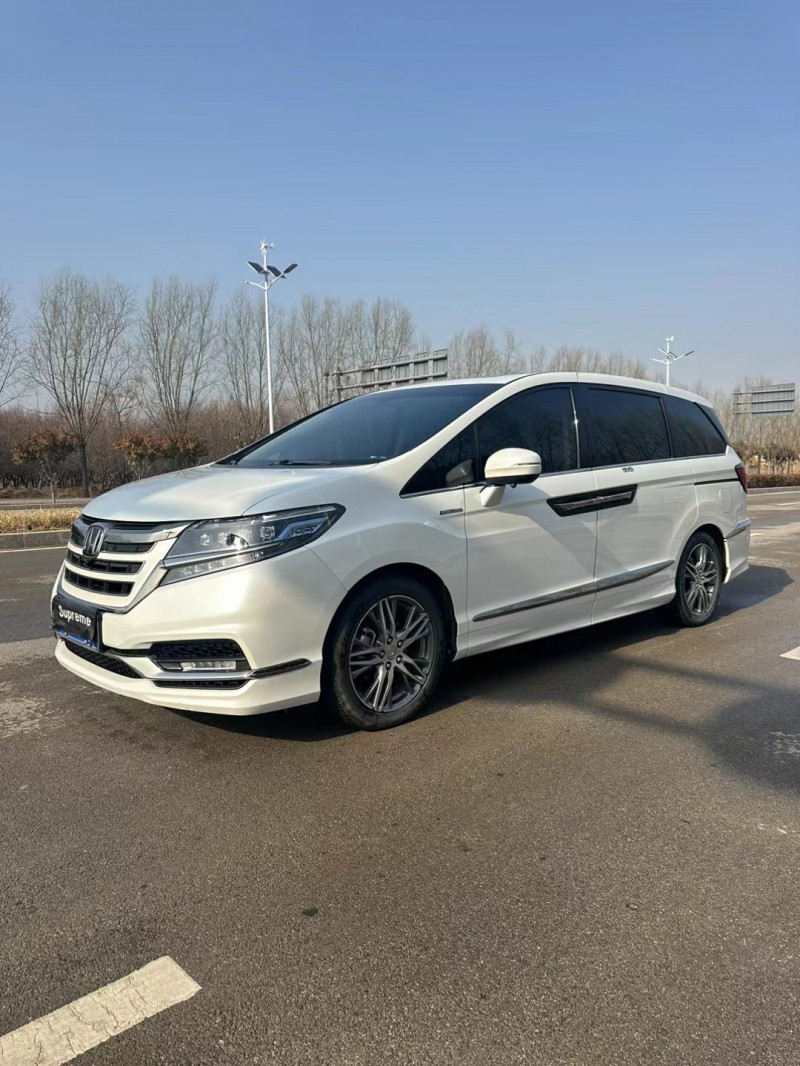 济宁21年本田艾力绅3