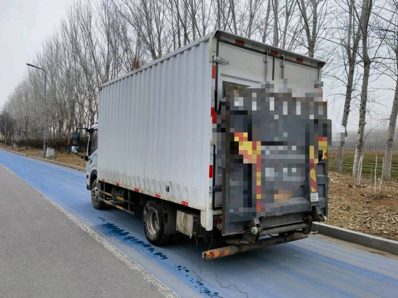 济南23年东风多利卡7