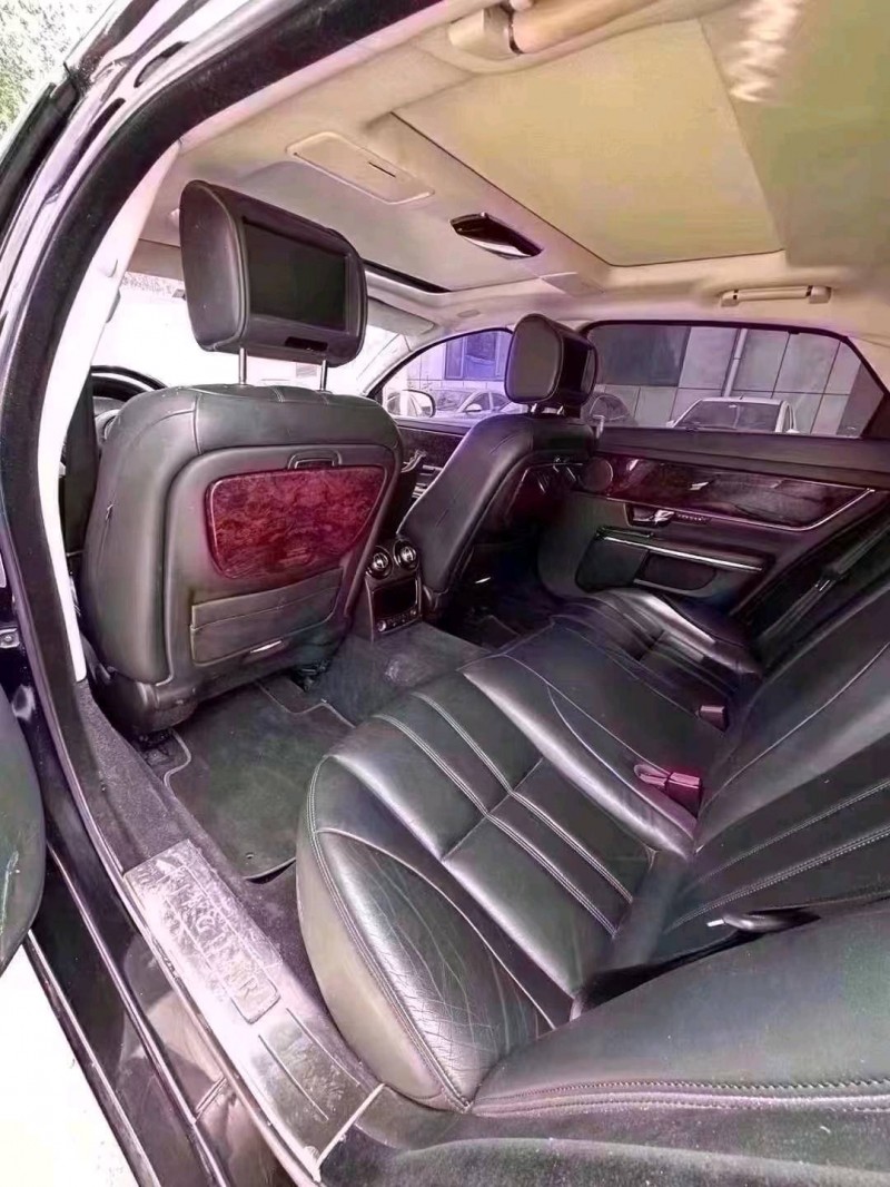 济南12年捷豹XJ4