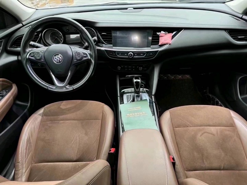 徐州19年别克君威5