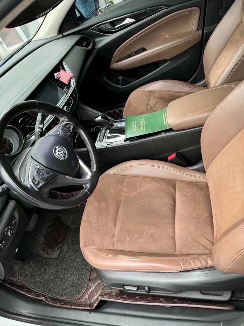 徐州19年别克君威6