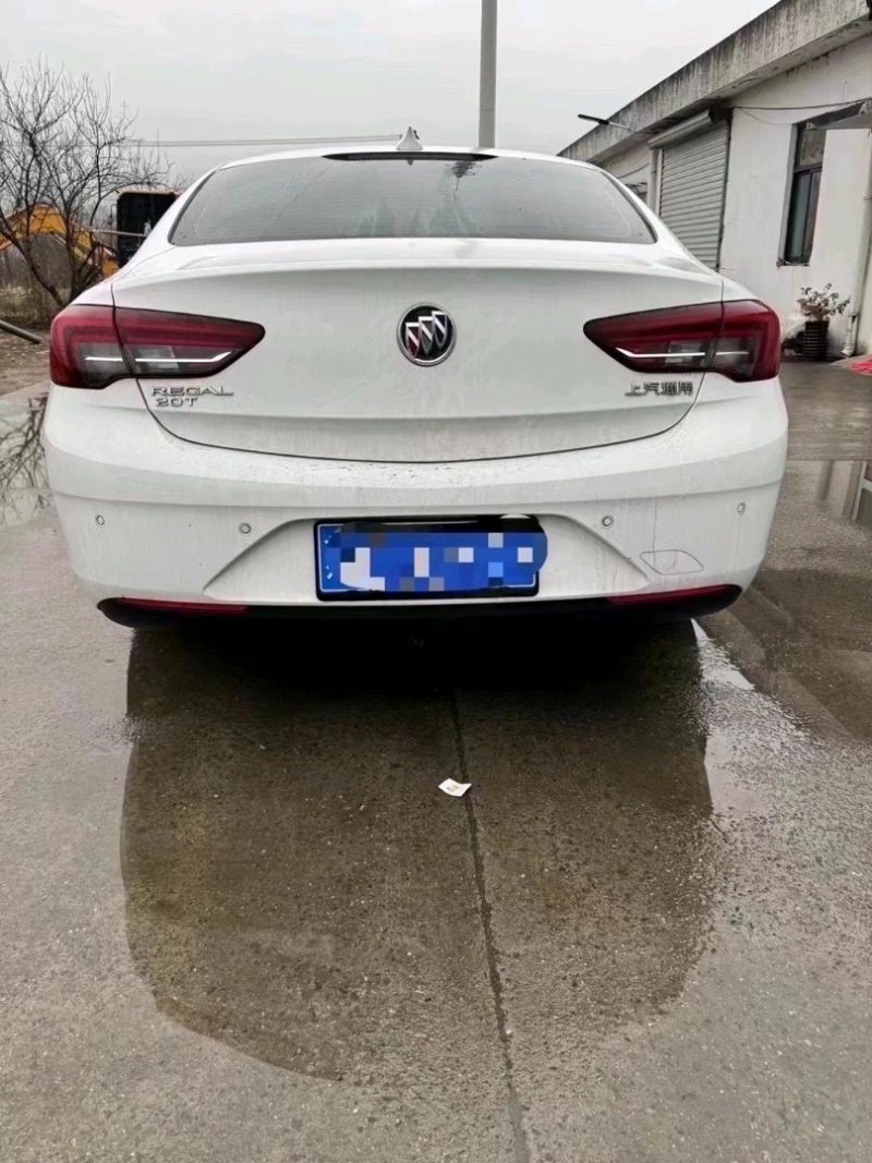 徐州19年别克君威9