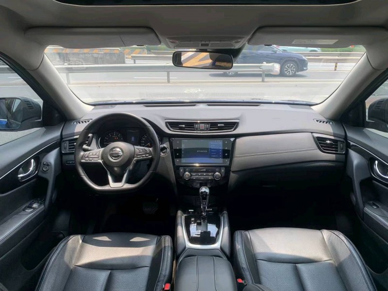 佛山20年日产奇骏7