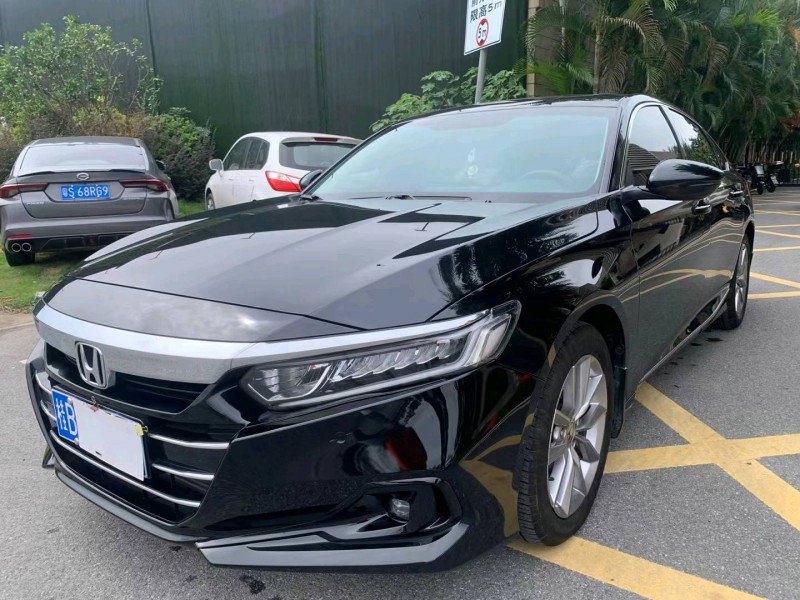 佛山22年本田雅阁2