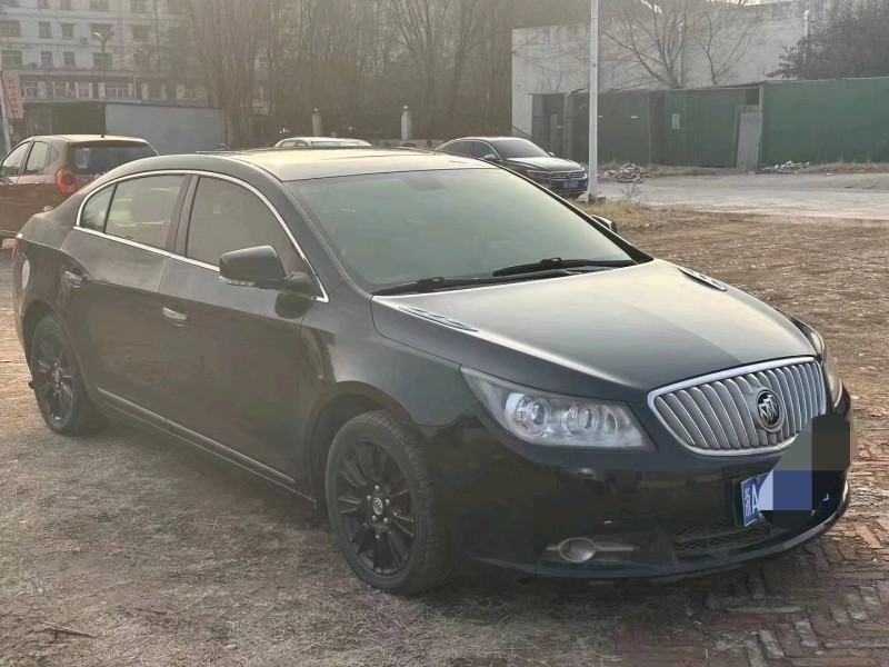 聊城10年别克君越3