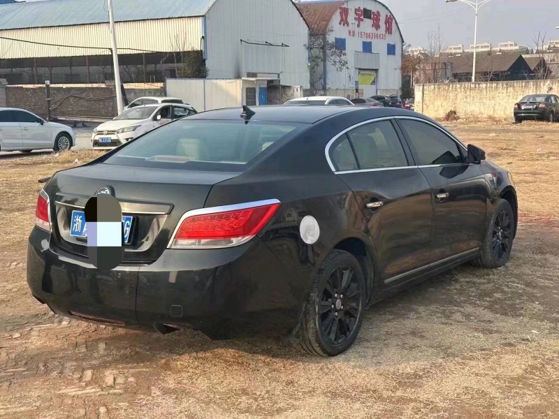 聊城10年别克君越9