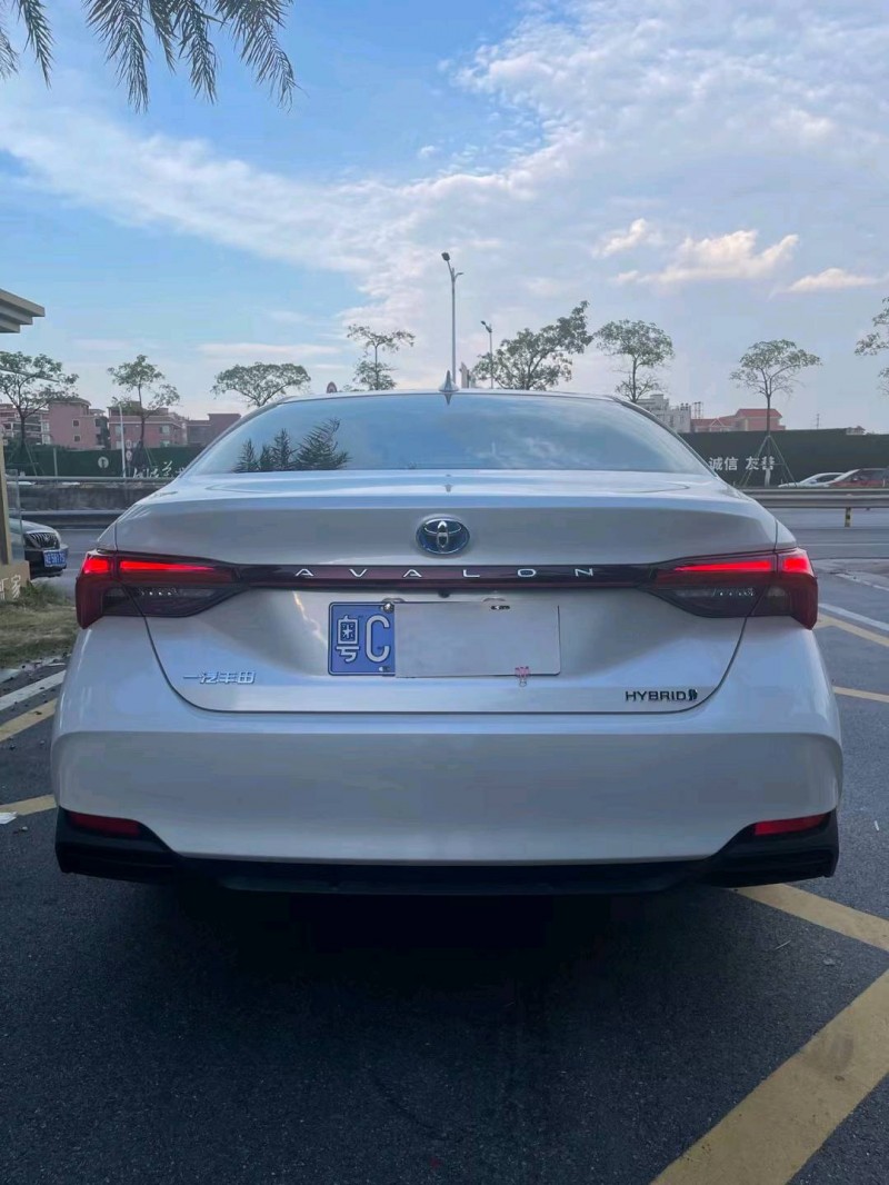 佛山22年丰田亚洲龙9