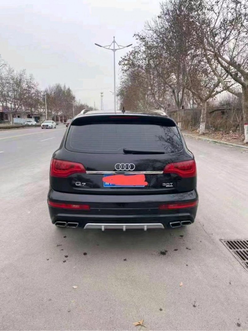 东营11年奥迪Q73