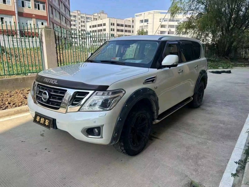 宜昌17年日產途樂2