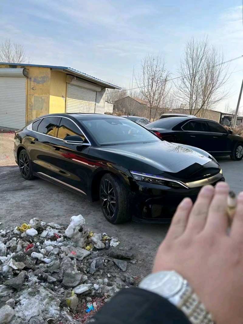 东营22年比亚迪汉3