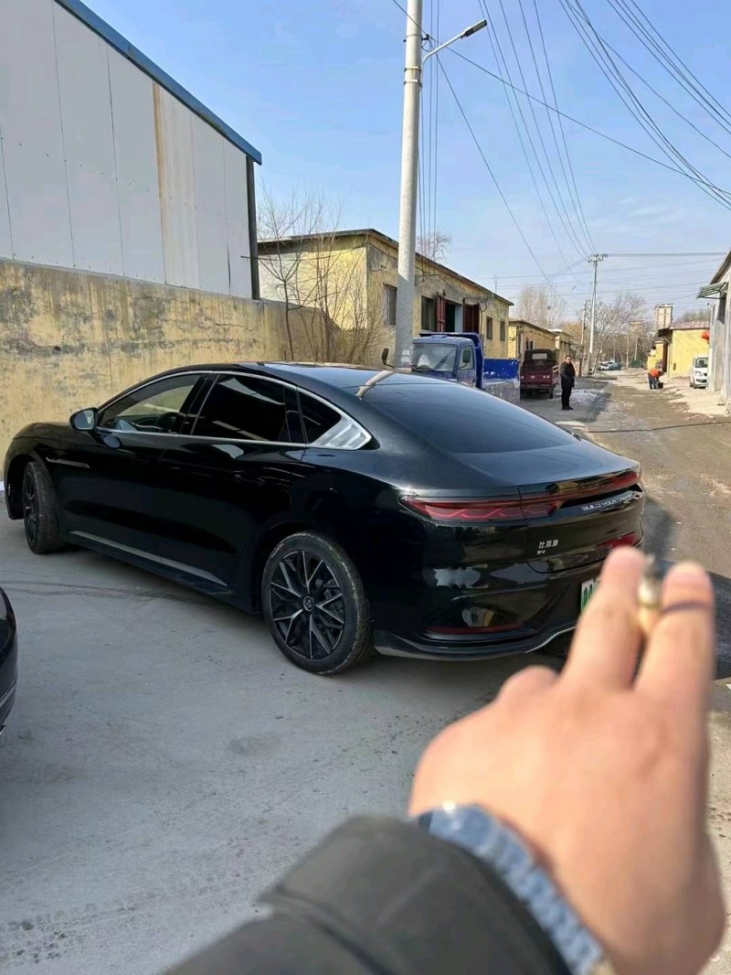 东营22年比亚迪汉7