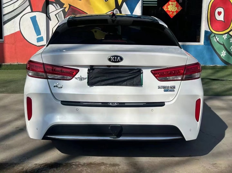 青岛19年起亚K57