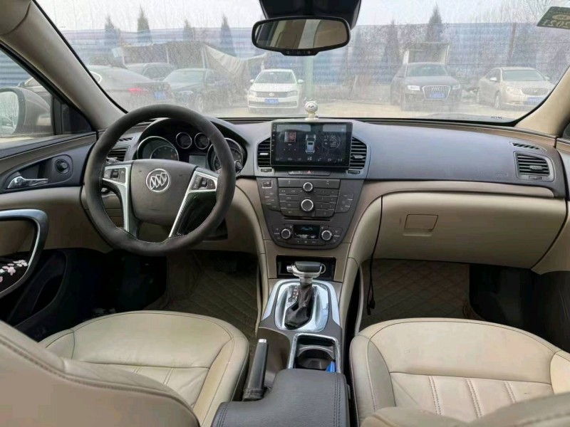 东营13年别克君威8