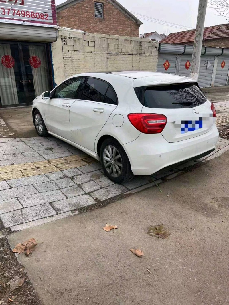 东营13年奔驰A8