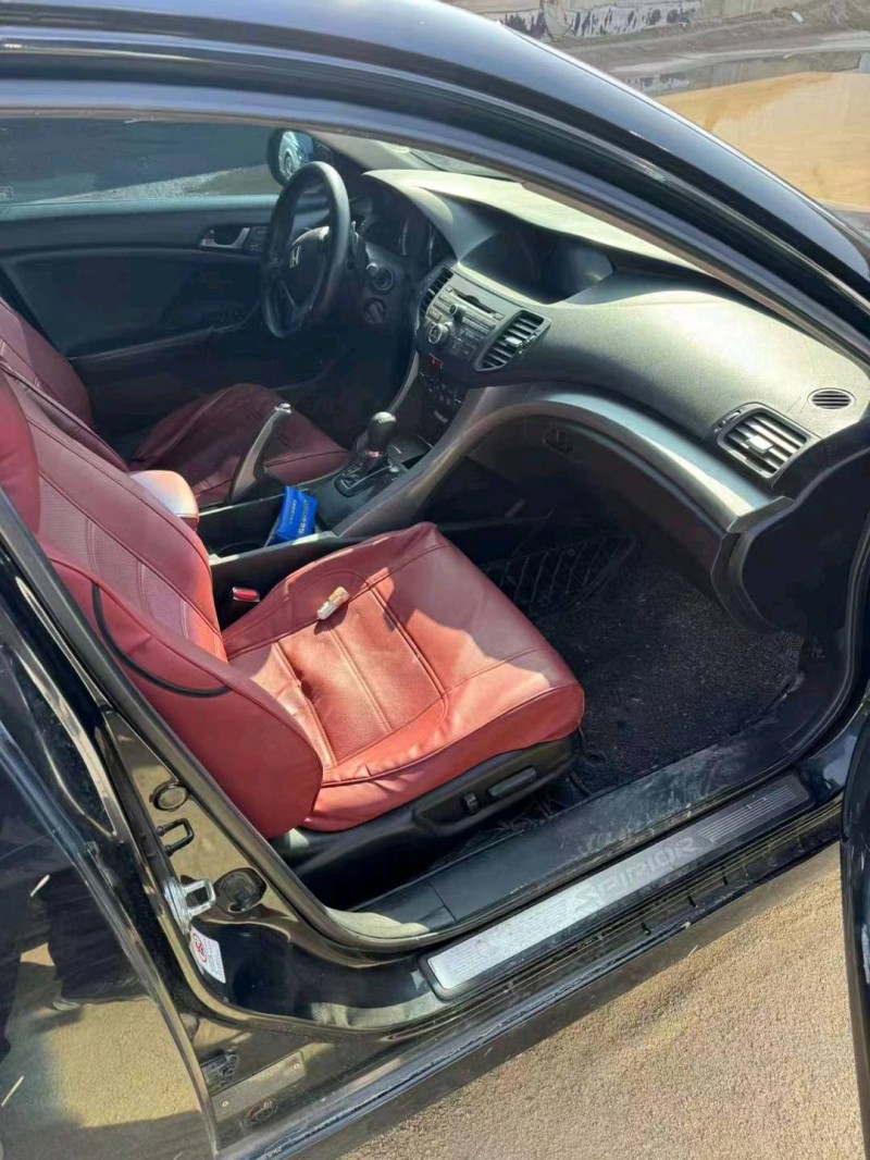 东营11年本田思铂睿9