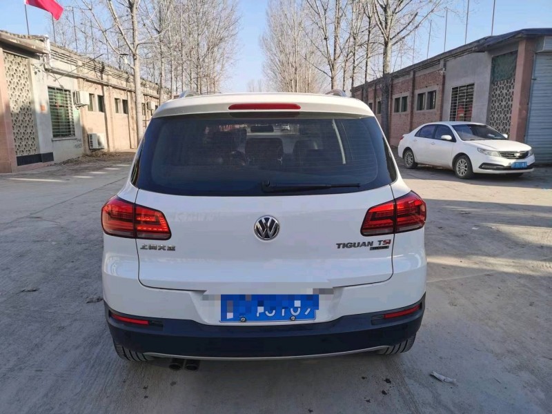 保定13年大众途观9