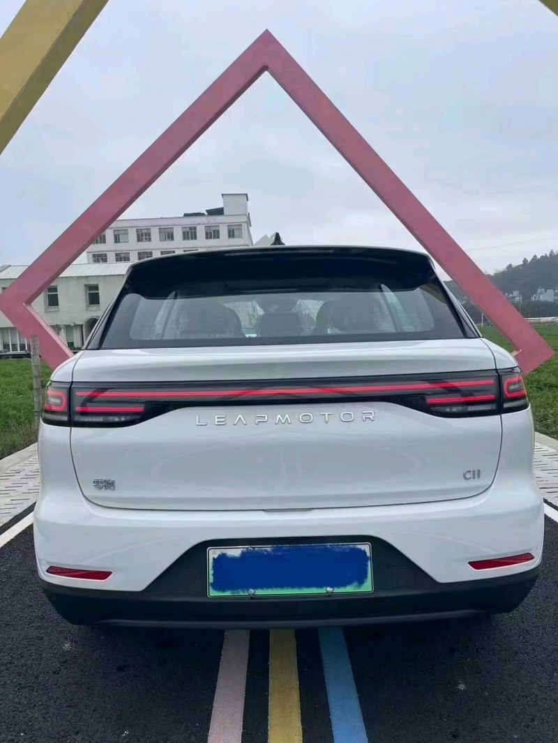嘉興24年零跑汽車C116