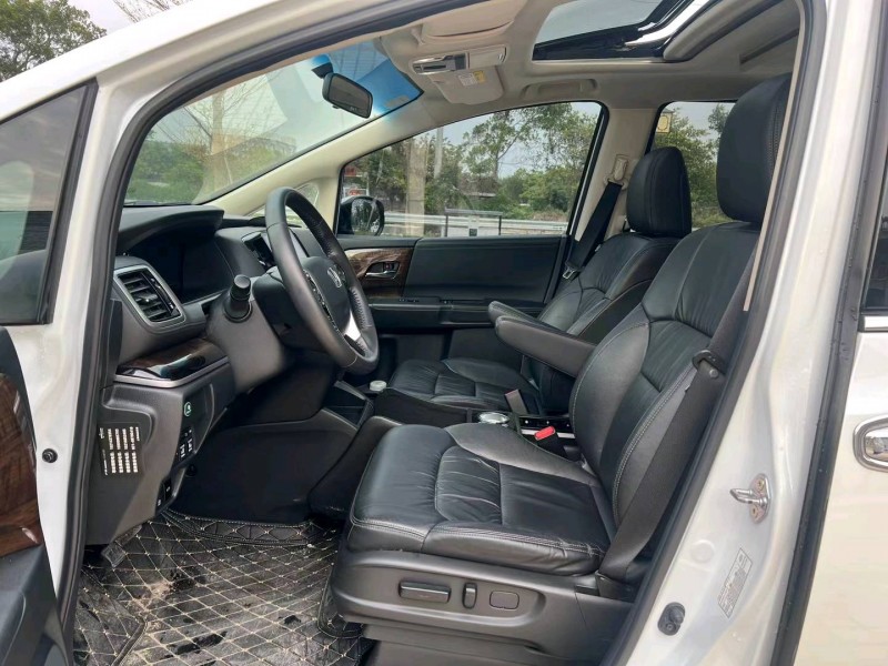 汕头18年本田奥德赛4