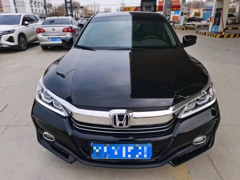 保定17年本田雅阁1