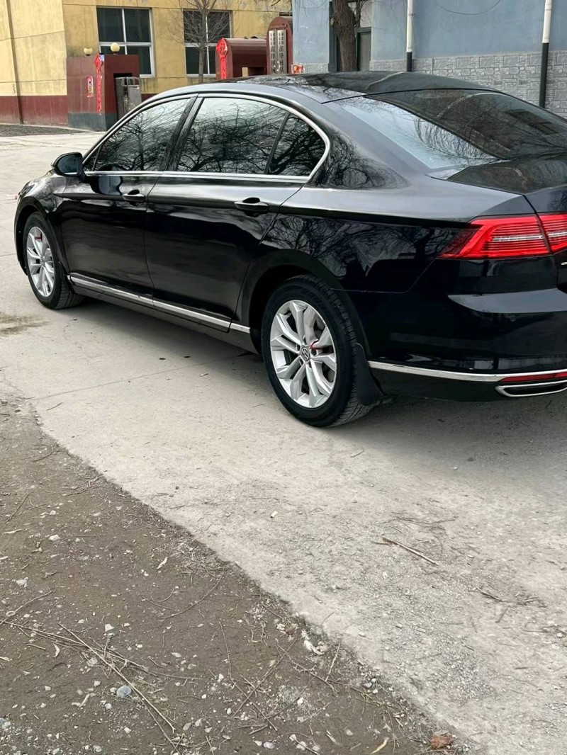 保定18年大众迈腾4