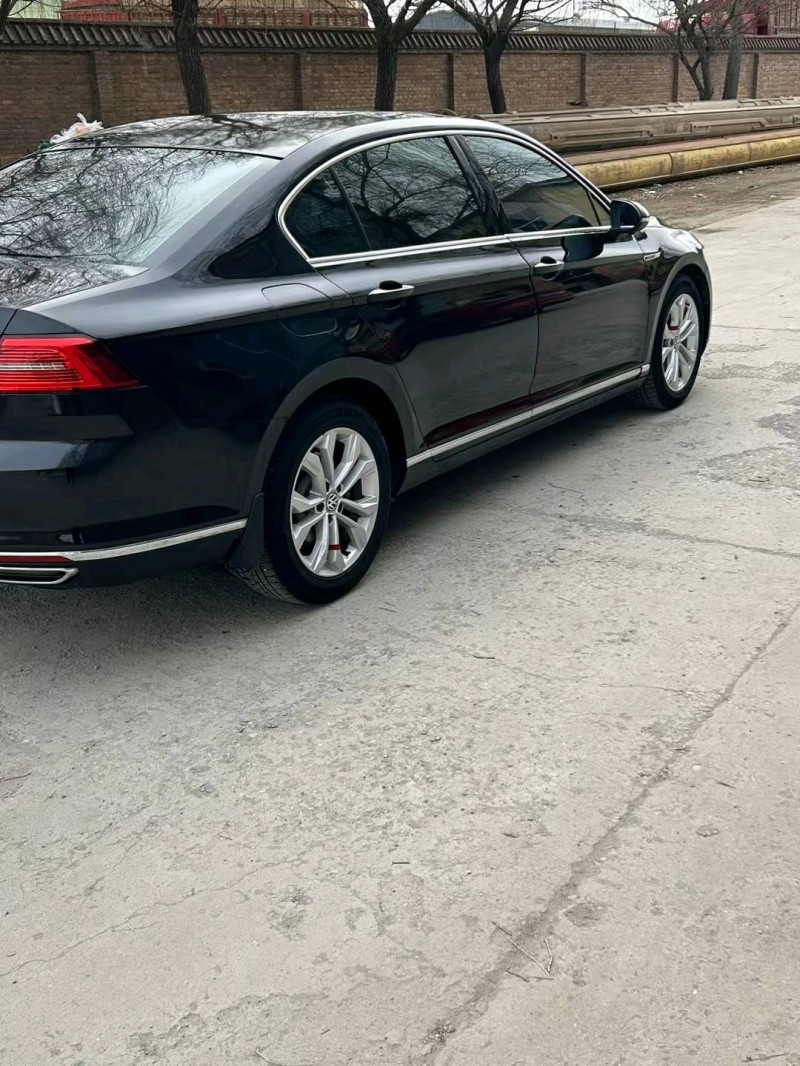 保定18年大众迈腾5