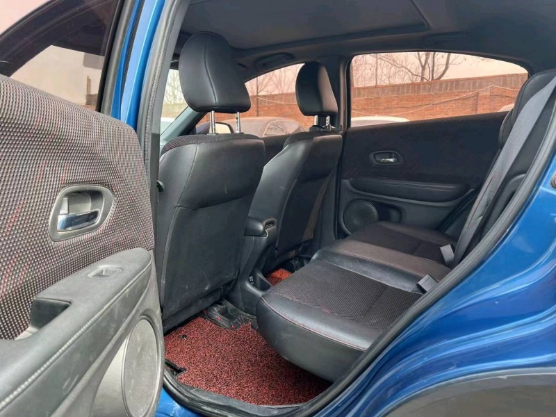 保定15年本田XRV5