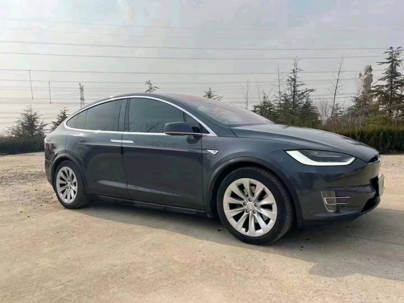 煙臺17年特斯拉MODEL X5