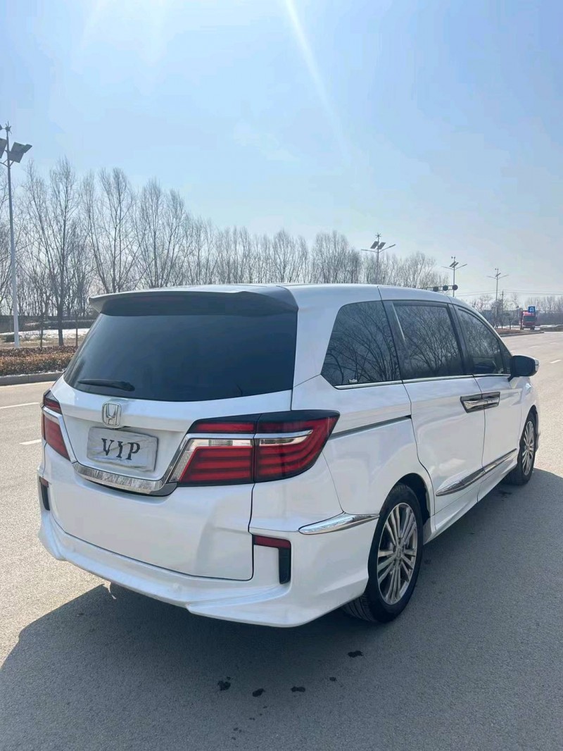 枣庄19年本田艾力绅4