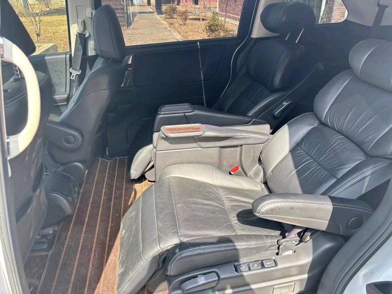 枣庄20年本田艾力绅8