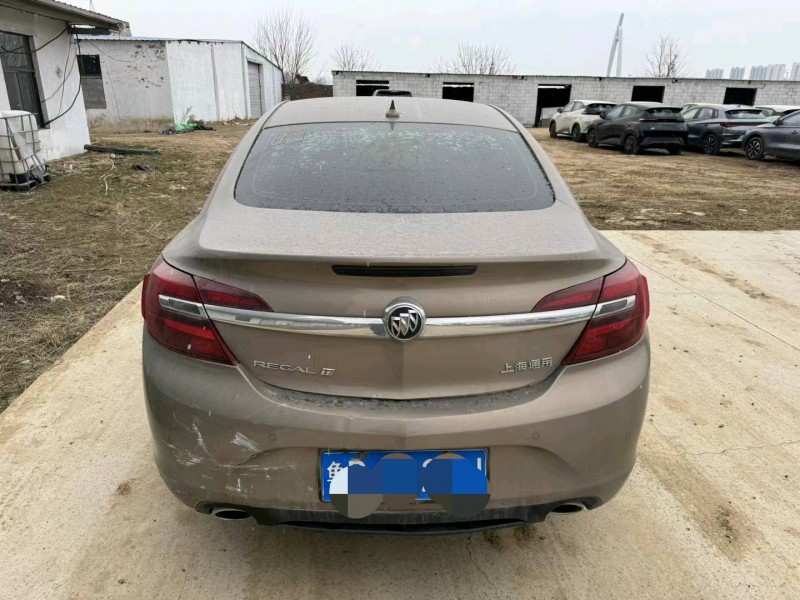 济南15年别克君威9