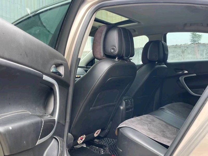 济南16年别克君威5