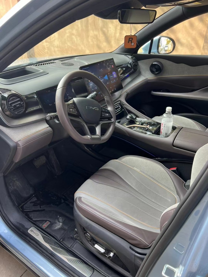 宿迁23年比亚迪护卫舰8