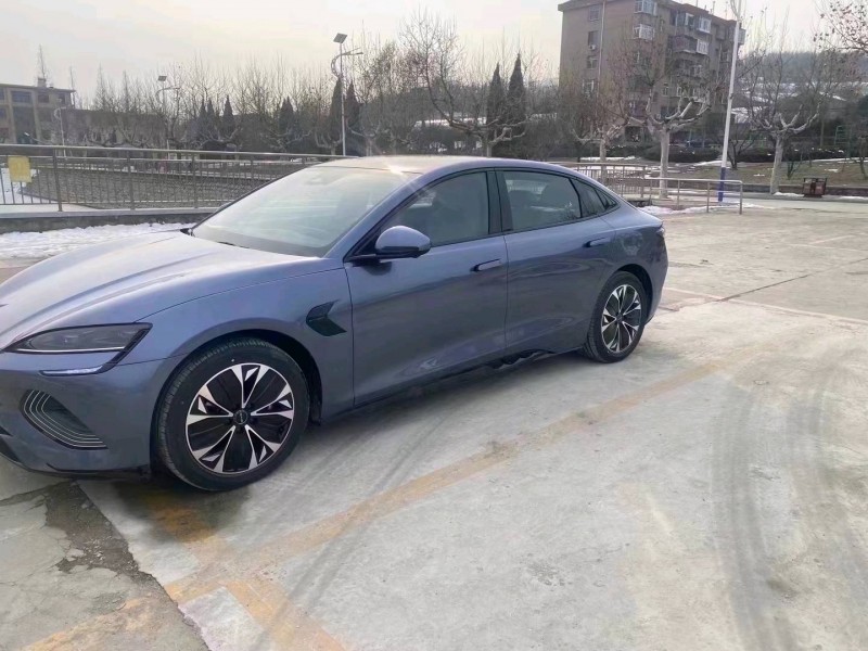 济南24年比亚迪海豹2