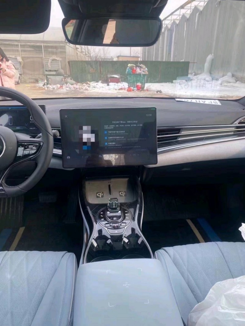 济南24年比亚迪海豹3