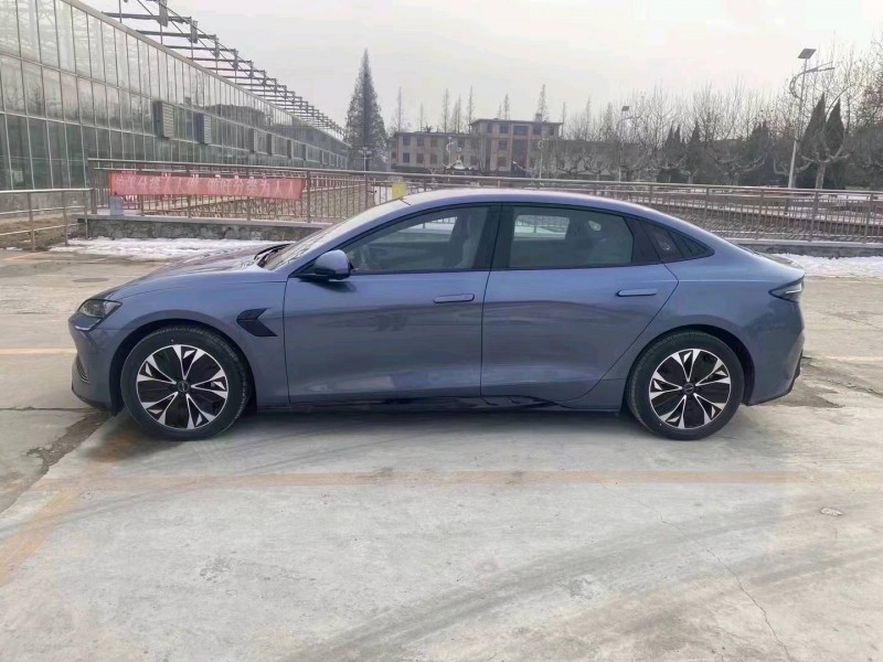 济南24年比亚迪海豹5