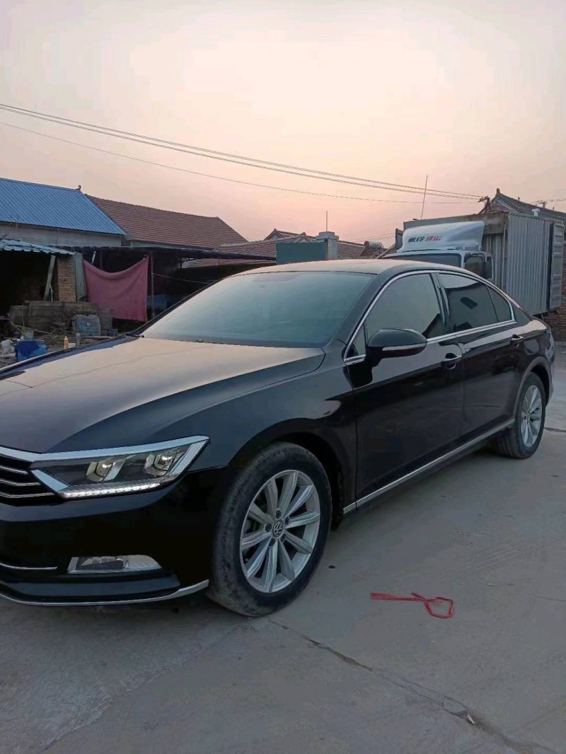 济南19年大众迈腾2