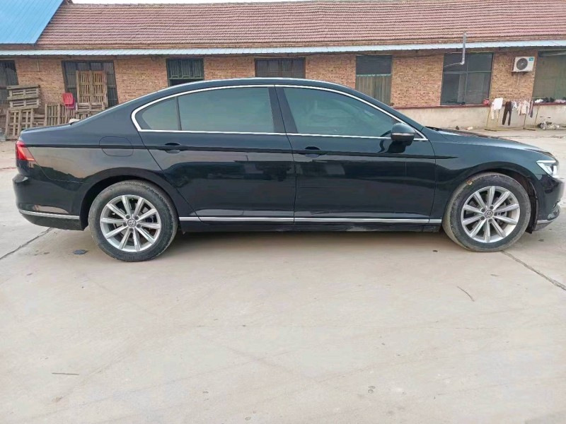 济南19年大众迈腾8