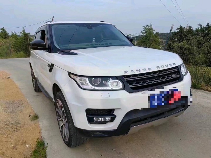 青岛17年路虎揽胜运动3