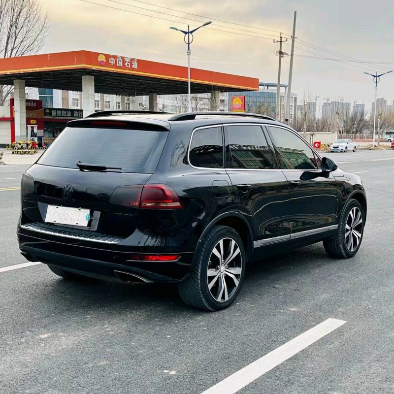 济南13年大众途锐9