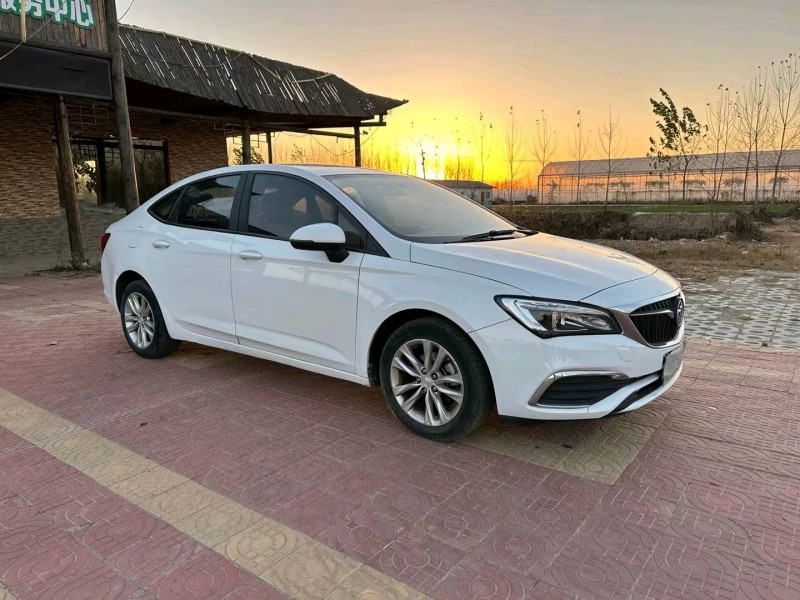 徐州17年别克威朗3